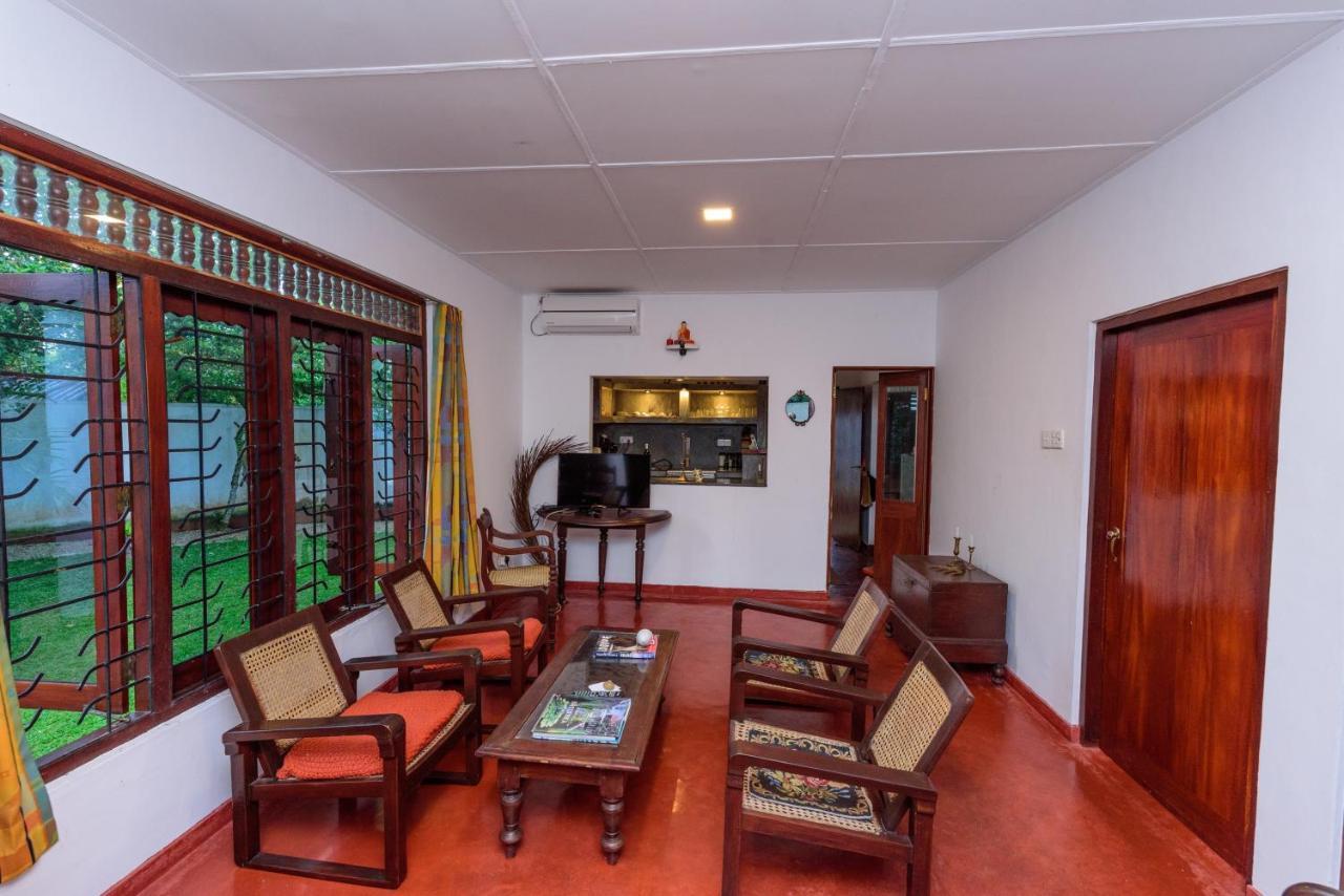 Villa Guru Хиккадува Экстерьер фото