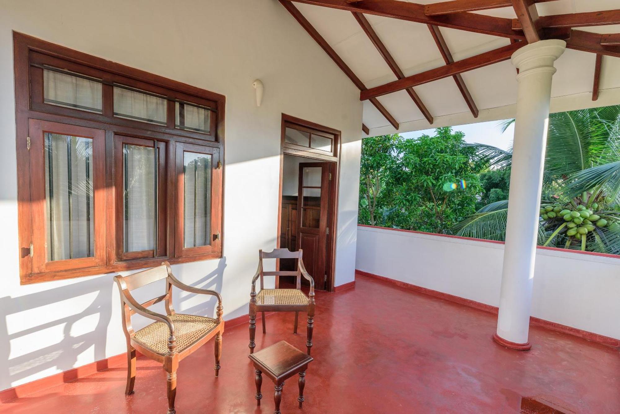 Villa Guru Хиккадува Экстерьер фото