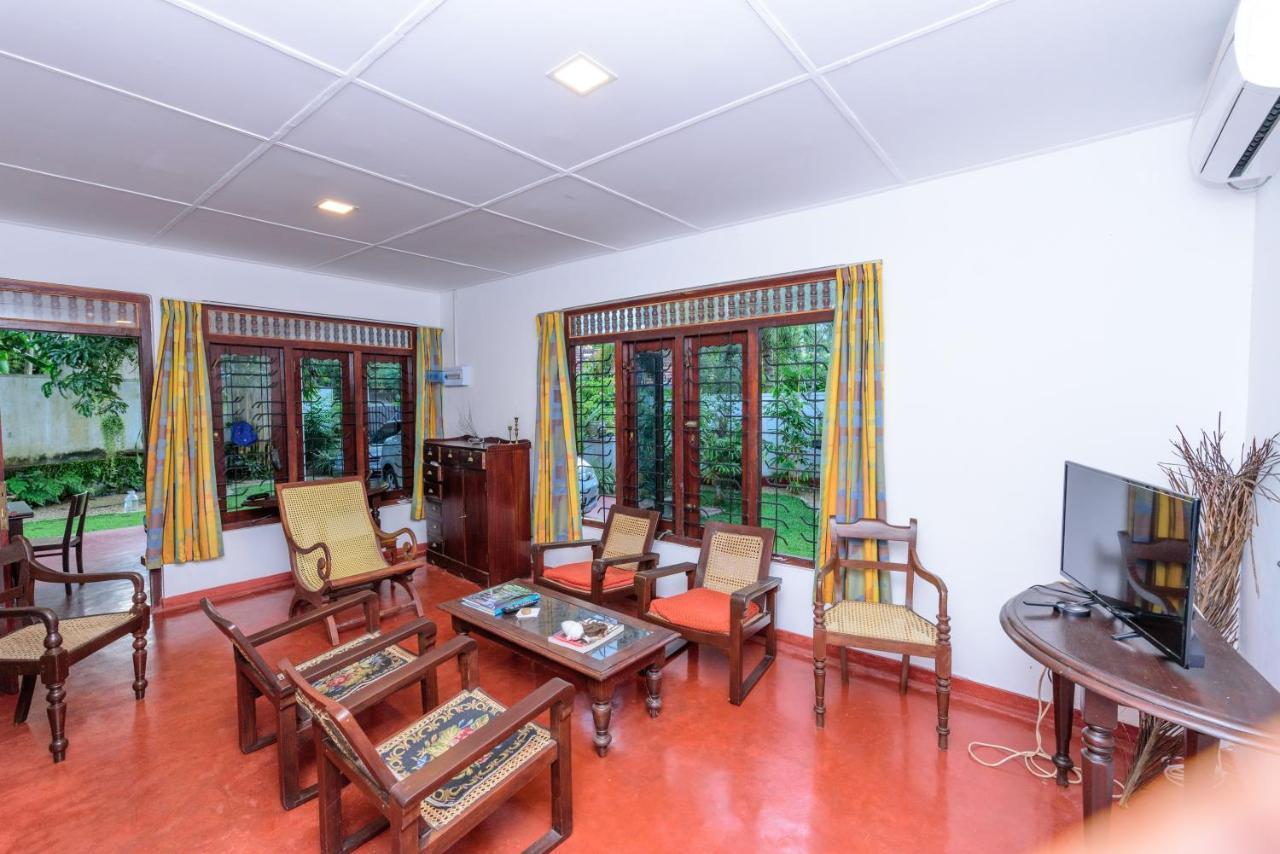Villa Guru Хиккадува Экстерьер фото