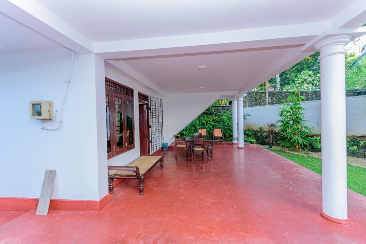 Villa Guru Хиккадува Экстерьер фото